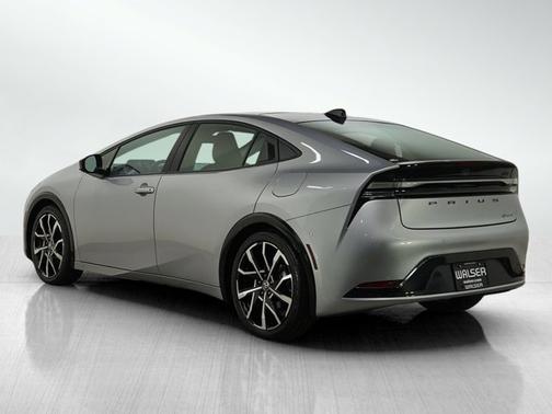 2025 Toyota Prius Plug-In Hybrid XSE Premium