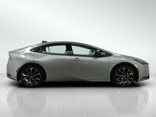 2025 Toyota Prius Plug-In Hybrid XSE Premium