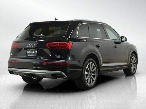 Orca Black Metallic 2018 Audi Q7 3.0T Prestige