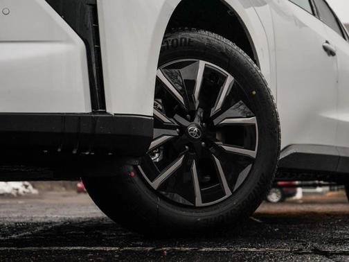 Wind Chill Pearl 2026 Toyota bZ XLE