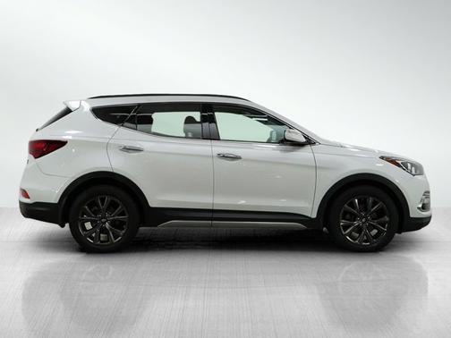 2017 Hyundai Santa Fe Sport 2.0T Ultimate