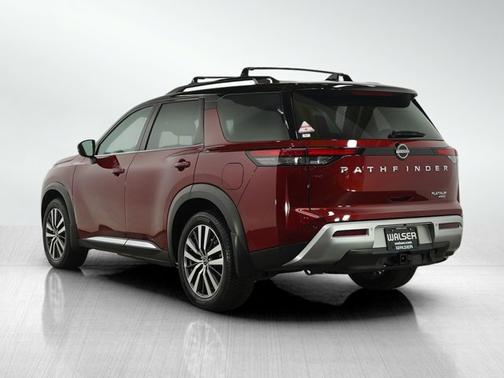 2022 Nissan Pathfinder Platinum