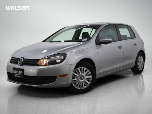 2010 Volkswagen Golf Base