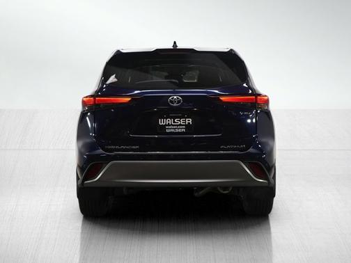 2025 Toyota Highlander Hybrid Hybrid Platinum