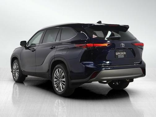 2025 Toyota Highlander Hybrid Hybrid Platinum