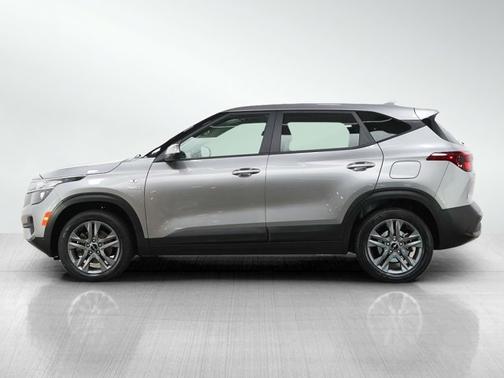 Steel Gray 2023 Kia Seltos LX