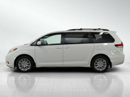 2013 Toyota Sienna XLE