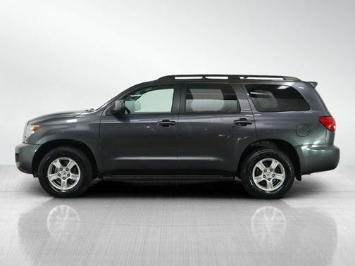 Magnetic Gray Metallic 2016 Toyota Sequoia SR5