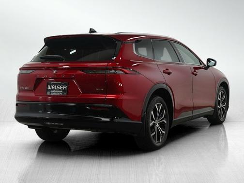 2025 Toyota Crown Signia XLE