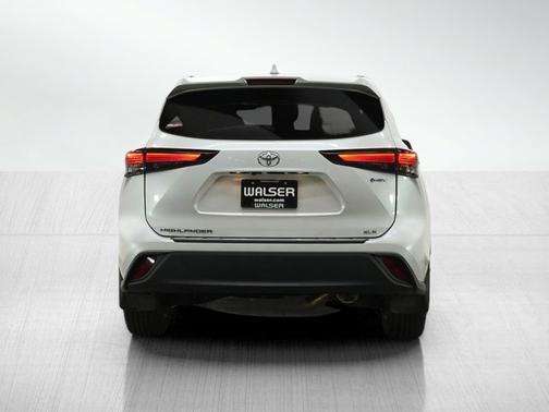 2025 Toyota Highlander Hybrid XLE