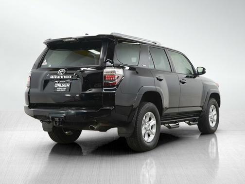 Midnight Black Metallic 2018 Toyota 4Runner SR5 Premium