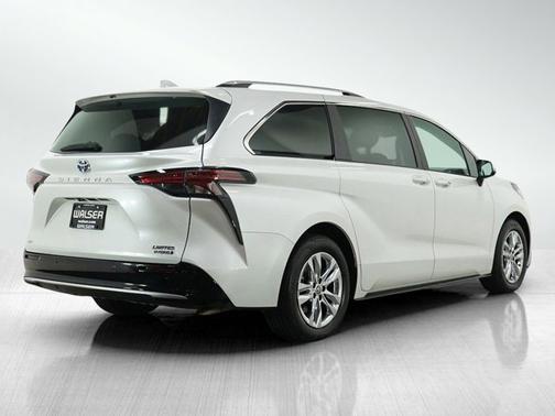 2024 Toyota Sienna Limited