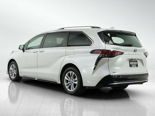 2024 Toyota Sienna Limited