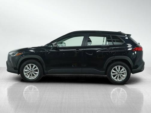2025 Toyota Corolla Cross LE