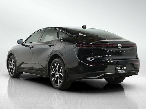 2025 Toyota Crown XLE