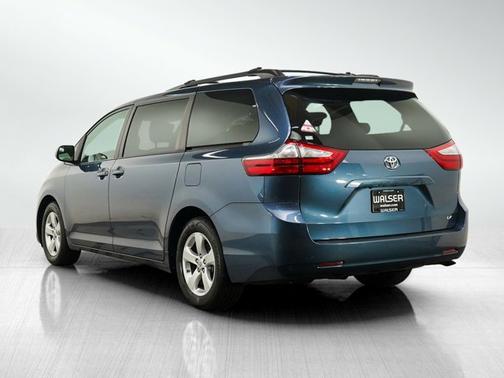 Shoreline Mist 2016 Toyota Sienna LE