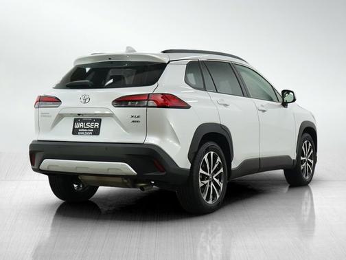 2024 Toyota Corolla Cross XLE