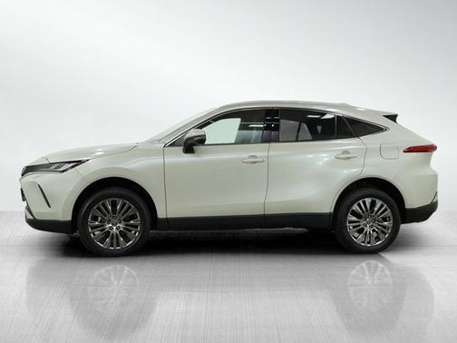 2022 Toyota Venza XLE