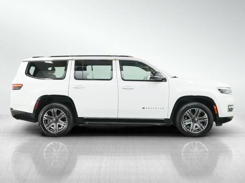 Bright White Clearcoat 2024 Jeep Wagoneer Series II