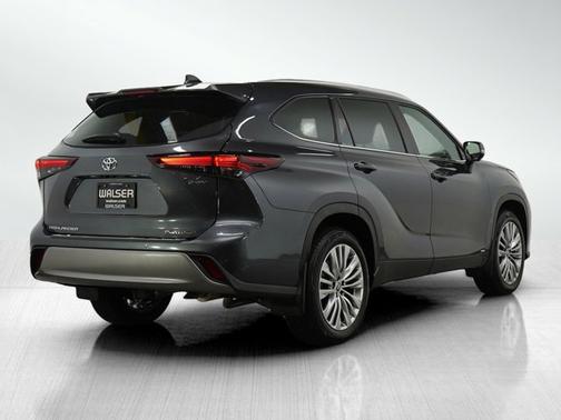 2025 Toyota Highlander Hybrid Hybrid Platinum