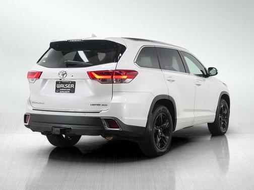2019 Toyota Highlander Limited Platinum