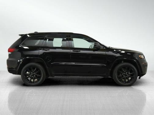 2017 Jeep Grand Cherokee Altitude