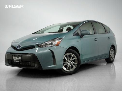 2016 Toyota Prius v Three