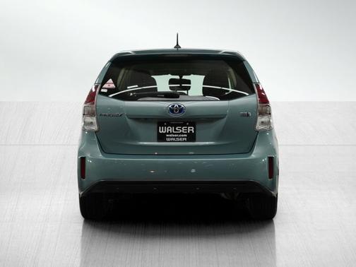 2016 Toyota Prius v Three