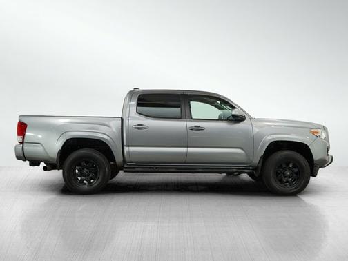 2016 Toyota Tacoma SR