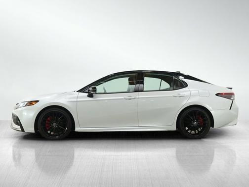 Ice Cap 2024 Toyota Camry XSE