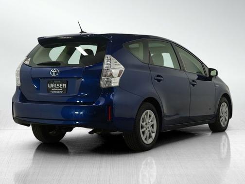 2014 Toyota Prius v Three
