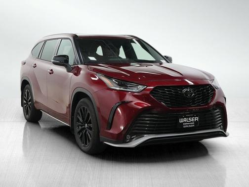 Ruby Flare Pearl 2024 Toyota Highlander LE