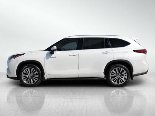 2021 Toyota Highlander Hybrid Platinum