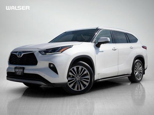 2021 Toyota Highlander Hybrid Platinum