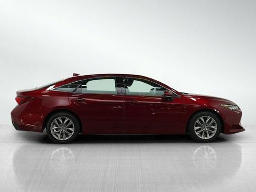 2022 Toyota Avalon XLE