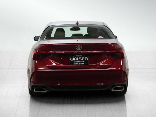 2022 Toyota Avalon XLE