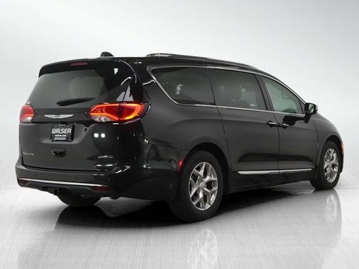 2019 Chrysler Pacifica Limited