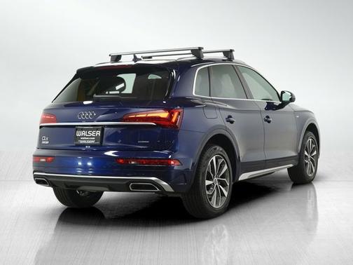 2022 Audi Q5 S line Premium Plus