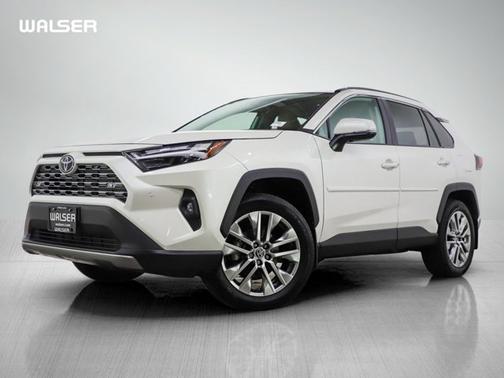 Blizzard Pearl 2022 Toyota RAV4 Limited