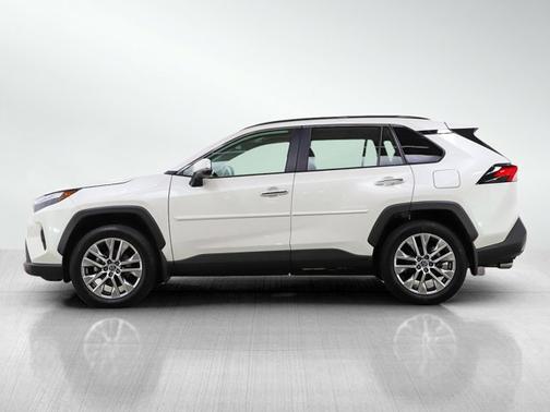 Blizzard Pearl 2022 Toyota RAV4 Limited