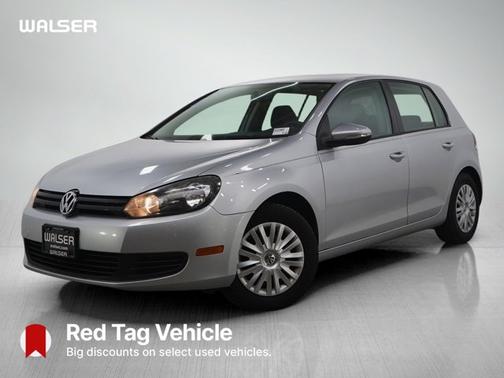 2010 Volkswagen Golf Base