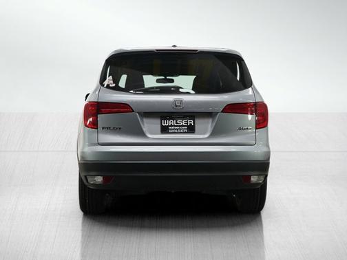 Lunar Silver Metallic 2018 Honda Pilot EX-L