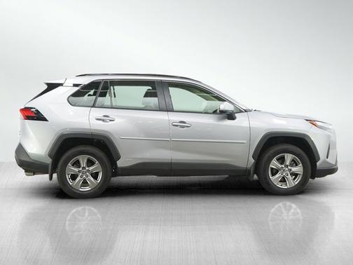 Silver Sky Metallic 2022 Toyota RAV4 Hybrid Hybrid XLE
