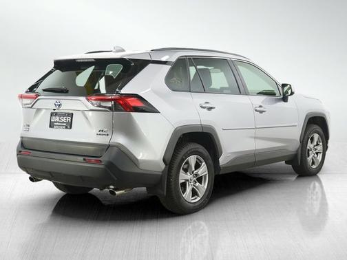 Silver Sky Metallic 2022 Toyota RAV4 Hybrid Hybrid XLE