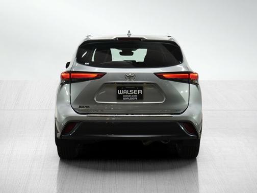 2022 Toyota Highlander Limited