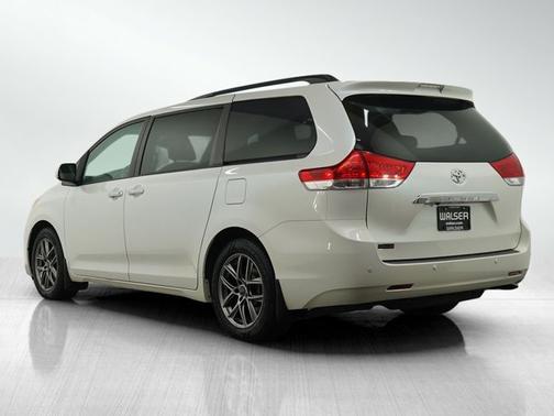 2012 Toyota Sienna XLE