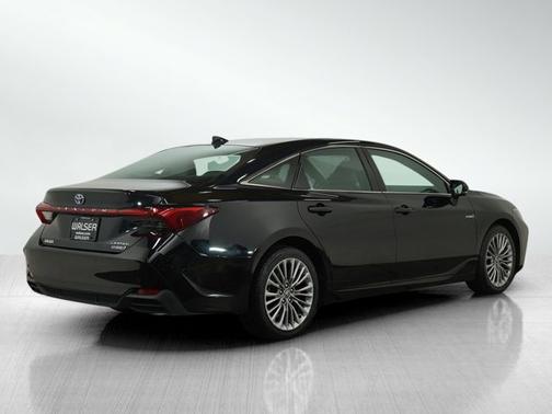 2021 Toyota Avalon Hybrid Limited