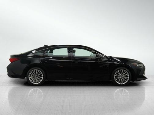 2021 Toyota Avalon Hybrid Limited