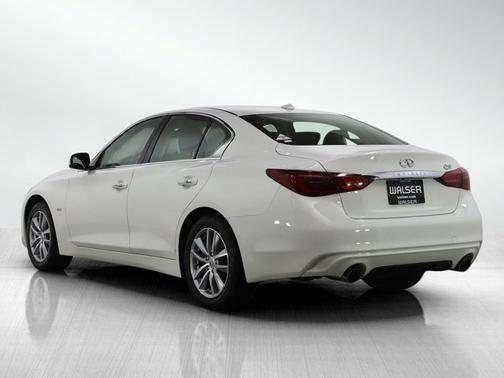 2018 INFINITI Q50 2.0t PURE