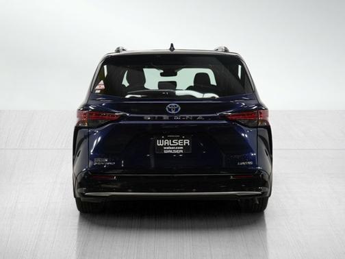2025 Toyota Sienna Limited